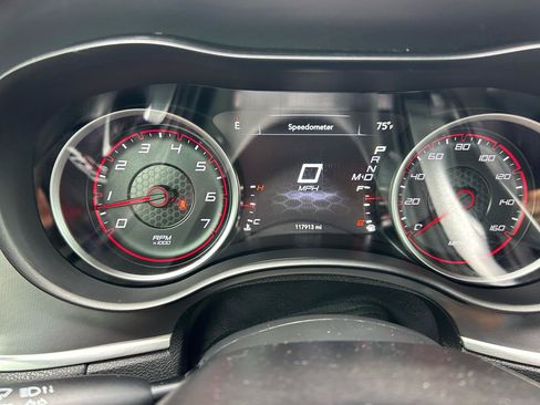 Used 2019 Dodge Charger R/T w/ Navigation & Travel Group RWD image 5