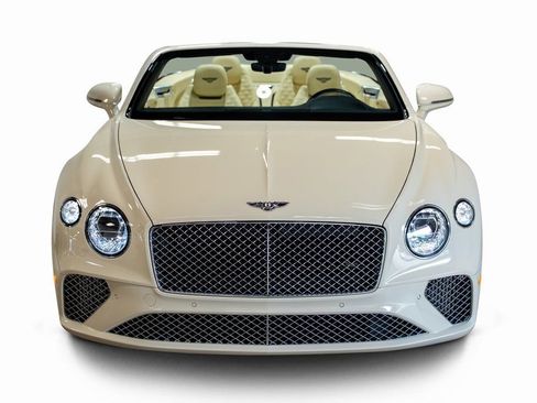 Used 2020 Bentley Continental GT image 5