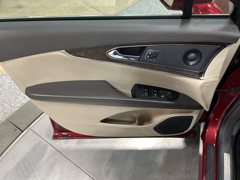 Certified 2019 Lincoln Nautilus Reserve image 12