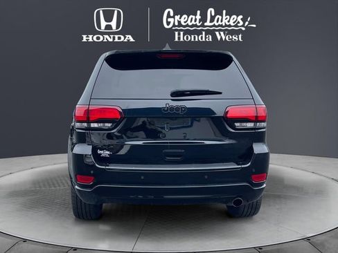 Used 2017 Jeep Grand Cherokee Altitude image 4