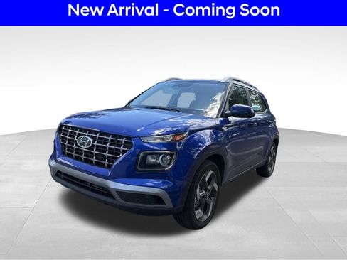 Certified 2026 Hyundai Venue SEL FWD image 2