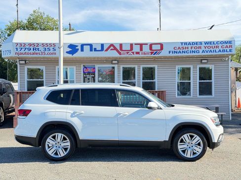 Used 2018 Volkswagen Atlas SEL Premium AWD/4WD image 3