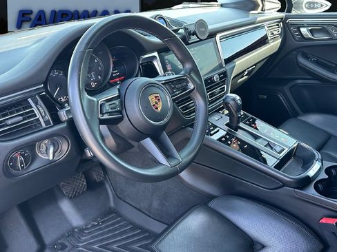 Used 2022 Porsche Macan AWD/4WD image 15