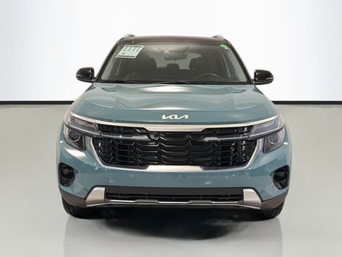 Used 2025 Kia Seltos S AWD/4WD image 2