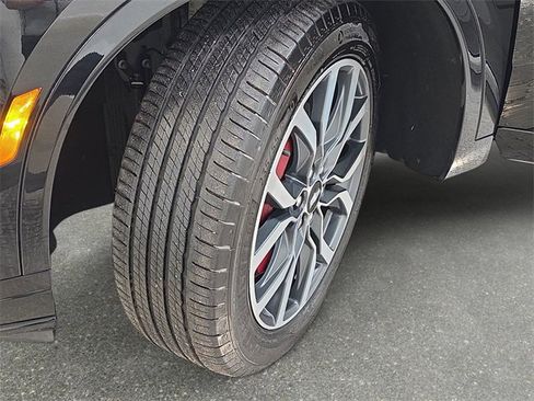 Certified 2024 Cadillac XT6 Sport image 29