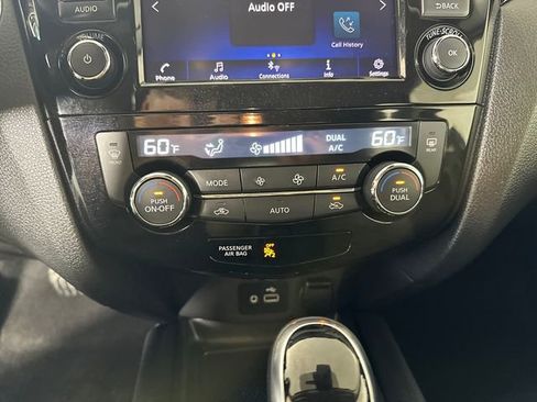 Used 2019 Nissan Rogue Sport SV w/ All-Weather Package FWD image 21