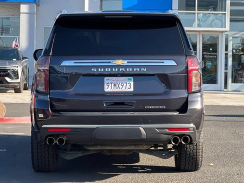 Used 2023 Chevrolet Suburban Premier AWD/4WD image 6