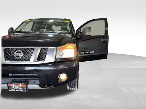 Used 2015 Nissan Titan PRO-4X w/ Pro-4x Luxury Package image 21