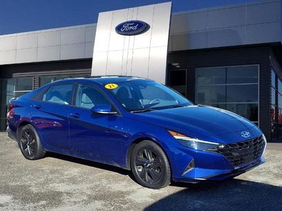 Used 2021 Hyundai Elantra SEL w/ Convenience Package