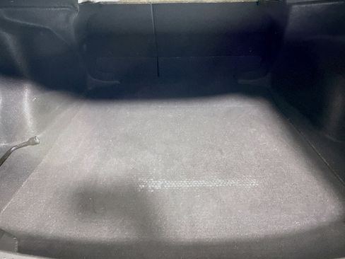 Used 2021 Toyota Corolla LE FWD image 34