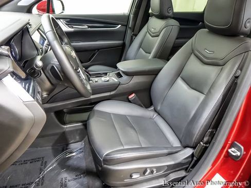Used 2024 Cadillac XT5 Premium Luxury AWD/4WD image 9