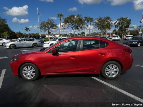 Used 2015 MAZDA MAZDA3 i Sport image 10