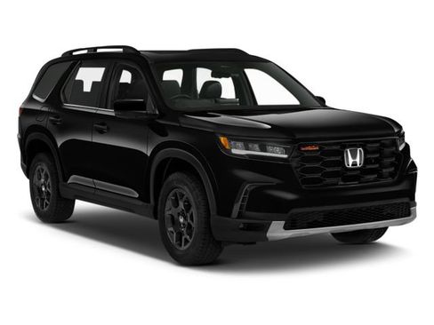 Used 2025 Honda Pilot TrailSport image 1