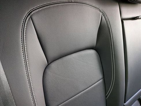 Certified 2024 Jaguar E-PACE R-Dynamic SE image 16