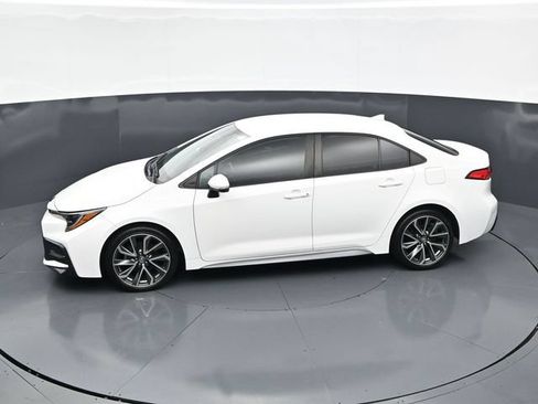 Used 2021 Toyota Corolla SE w/ Carpet Mat Package (TMS) FWD image 37