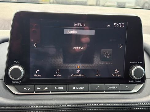 Used 2023 Nissan Rogue SV w/ SV Premium B Package FWD image 28