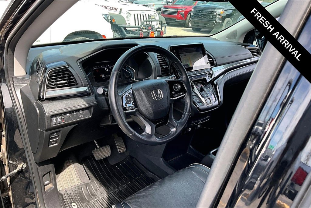 Used 2023 Honda Odyssey Elite image 5