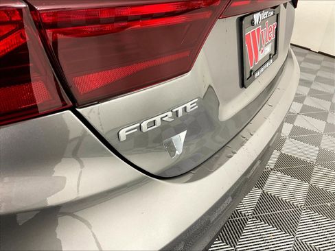 Used 2024 Kia Forte LXS FWD image 23