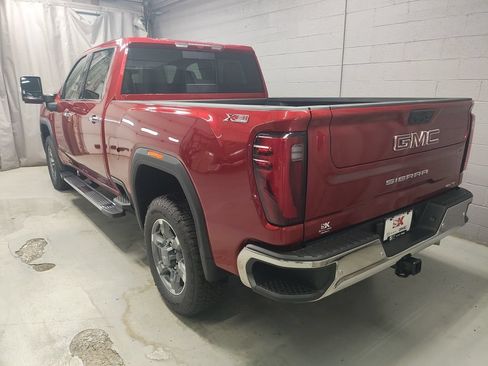 New 2026 GMC Sierra 2500 SLT AWD/4WD image 18