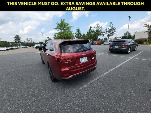 Used 2019 Kia Sorento S FWD image 9