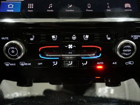 Used 2022 Jeep Grand Cherokee L Overland w/ Luxury Tech Group IV image 21