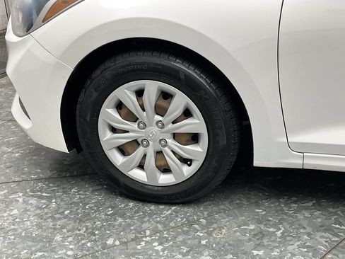 Used 2020 Hyundai Accent SE FWD image 23