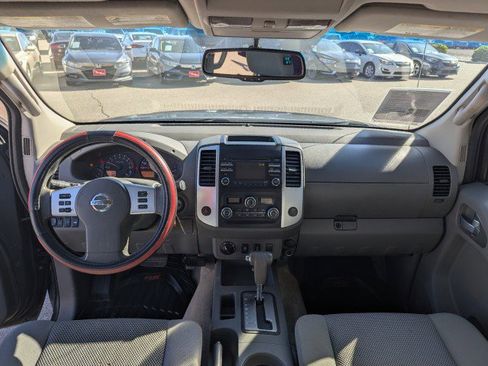 Used 2013 Nissan Frontier SV w/ SV Value Truck Pkg image 16