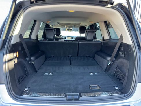 Used 2016 Mercedes-Benz GL 450 4MATIC image 36