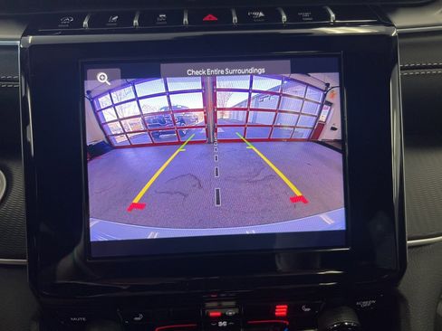 New 2025 Jeep Grand Cherokee Altitude image 17