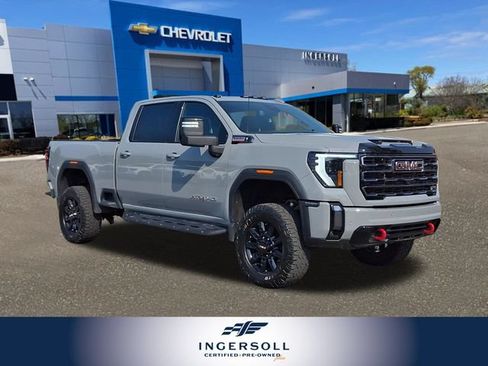 Used 2024 GMC Sierra 2500 AT4 w/ AT4 Preferred Package AWD/4WD image 1