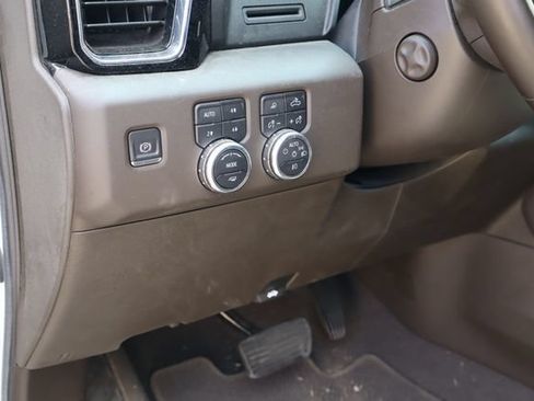 Used 2023 GMC Sierra 1500 Denali AWD/4WD image 23