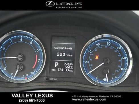 Used 2018 Toyota Corolla LE FWD image 8