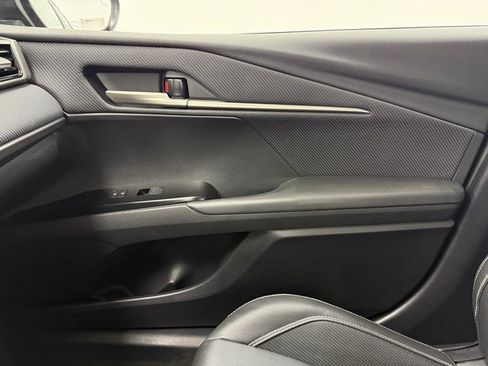 Used 2025 Toyota Camry SE image 24