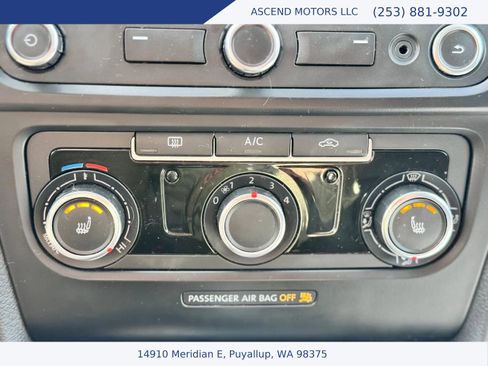 Used 2013 Volkswagen Jetta TDI image 14