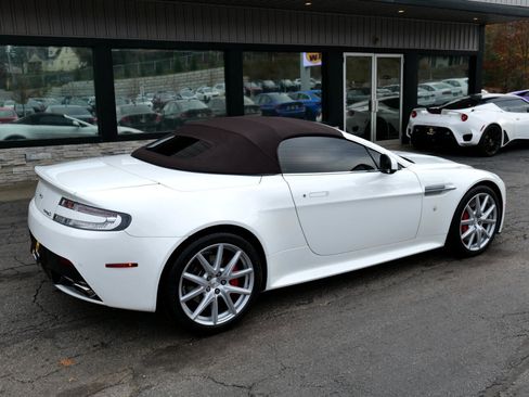 Used 2015 Aston Martin V8 Vantage S image 88