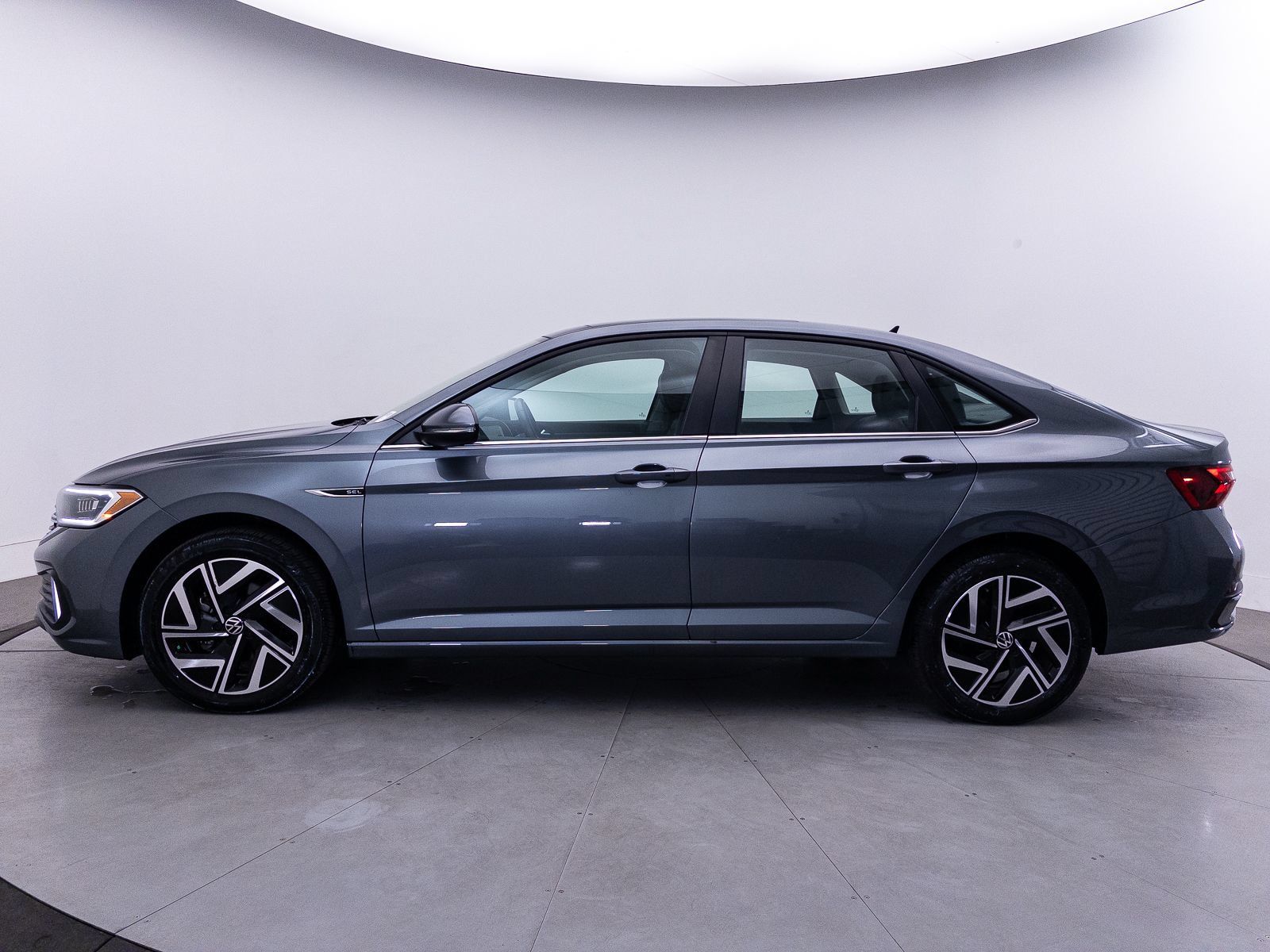 Used 2023 Volkswagen Jetta SEL FWD image 43