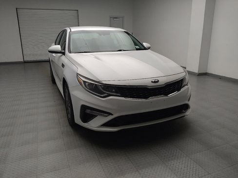 Used 2020 Kia Optima LX FWD image 14