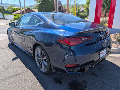 Used 2018 INFINITI Q60 Red Sport 400 w/ Sensory Package 3.0T Sport RWD image 6