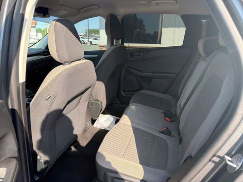 Used 2022 Ford Escape SE w/ SE Sport Appearance Package FWD image 5