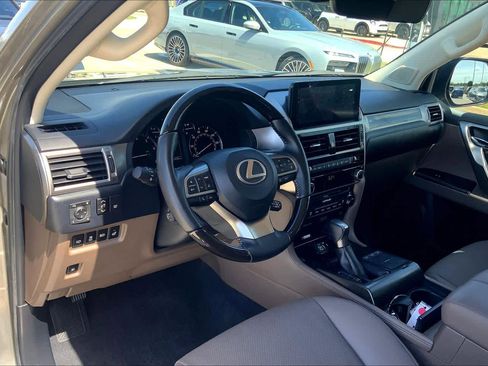 Used 2023 Lexus GX 460 Premium image 17