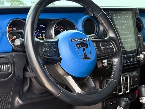 Used 2021 Jeep Gladiator Sport AWD/4WD image 41