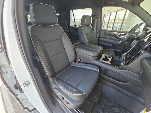 New 2026 GMC Yukon Elevation w/ LPO, Floor Liner Package AWD/4WD image 17