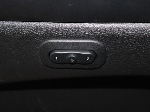 Used 2021 Jeep Grand Cherokee Limited image 38