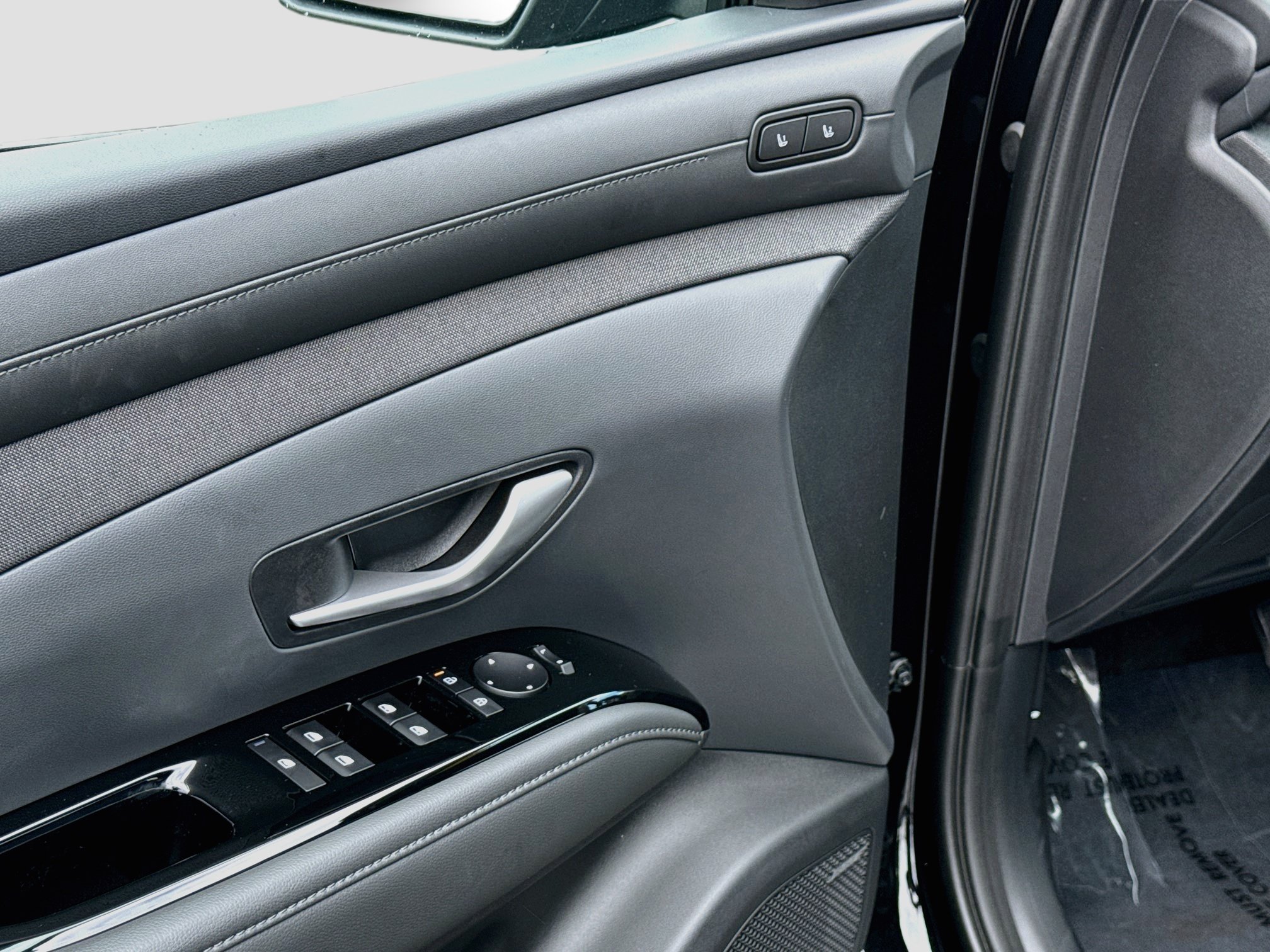 New 2026 Hyundai Tucson Limited AWD/4WD image 9