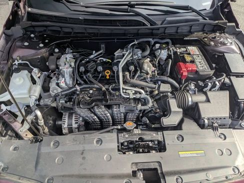 Used 2025 Nissan Altima 2.5 SV FWD image 20