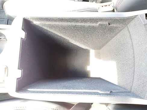 Certified 2025 Subaru Ascent Bronze Edition image 32