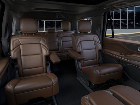 New 2025 Lincoln Navigator Reserve image 11