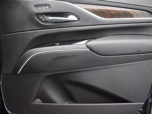 Certified 2023 Cadillac Escalade ESV Sport Platinum w/ LPO, ONYX Package image 37