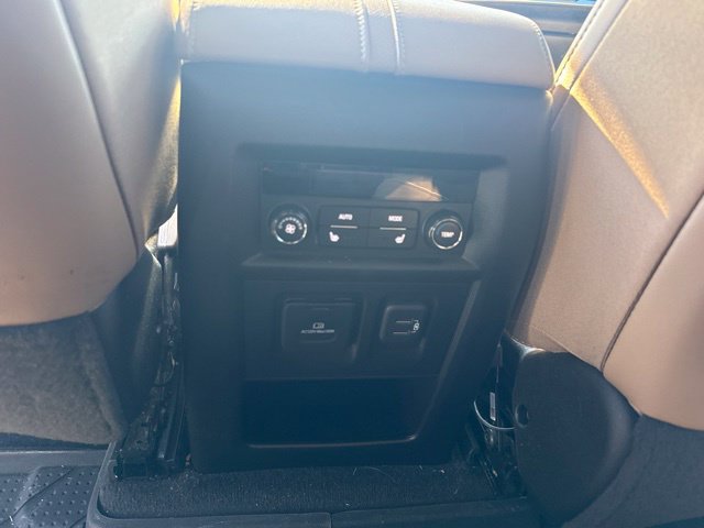Used 2023 Chevrolet Traverse Premier w/ LPO, Floor Liner Package AWD/4WD image 26