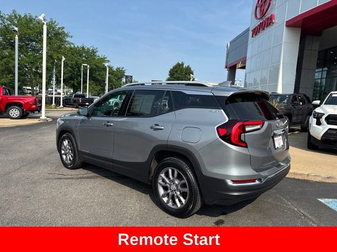 Used 2024 GMC Terrain SLT FWD image 5
